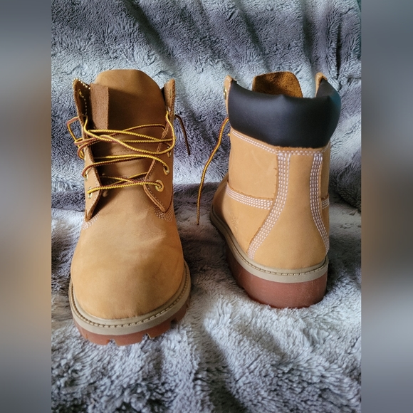 6" Timberland  Waterproof Boots in Wheat Nunuck Size 7 US - Picture 10 of 12